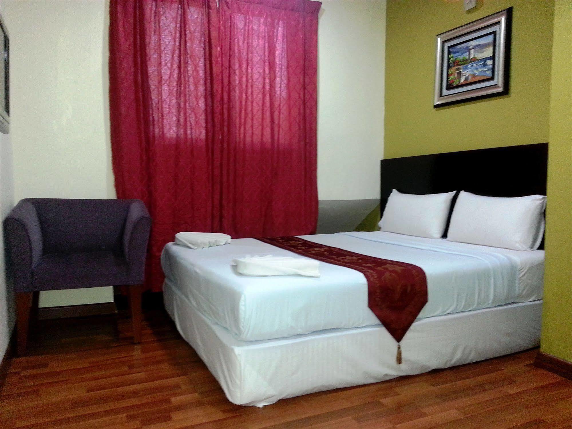 Oyo 103 V'La Garden Hotel Kuala Lumpur Bagian luar foto