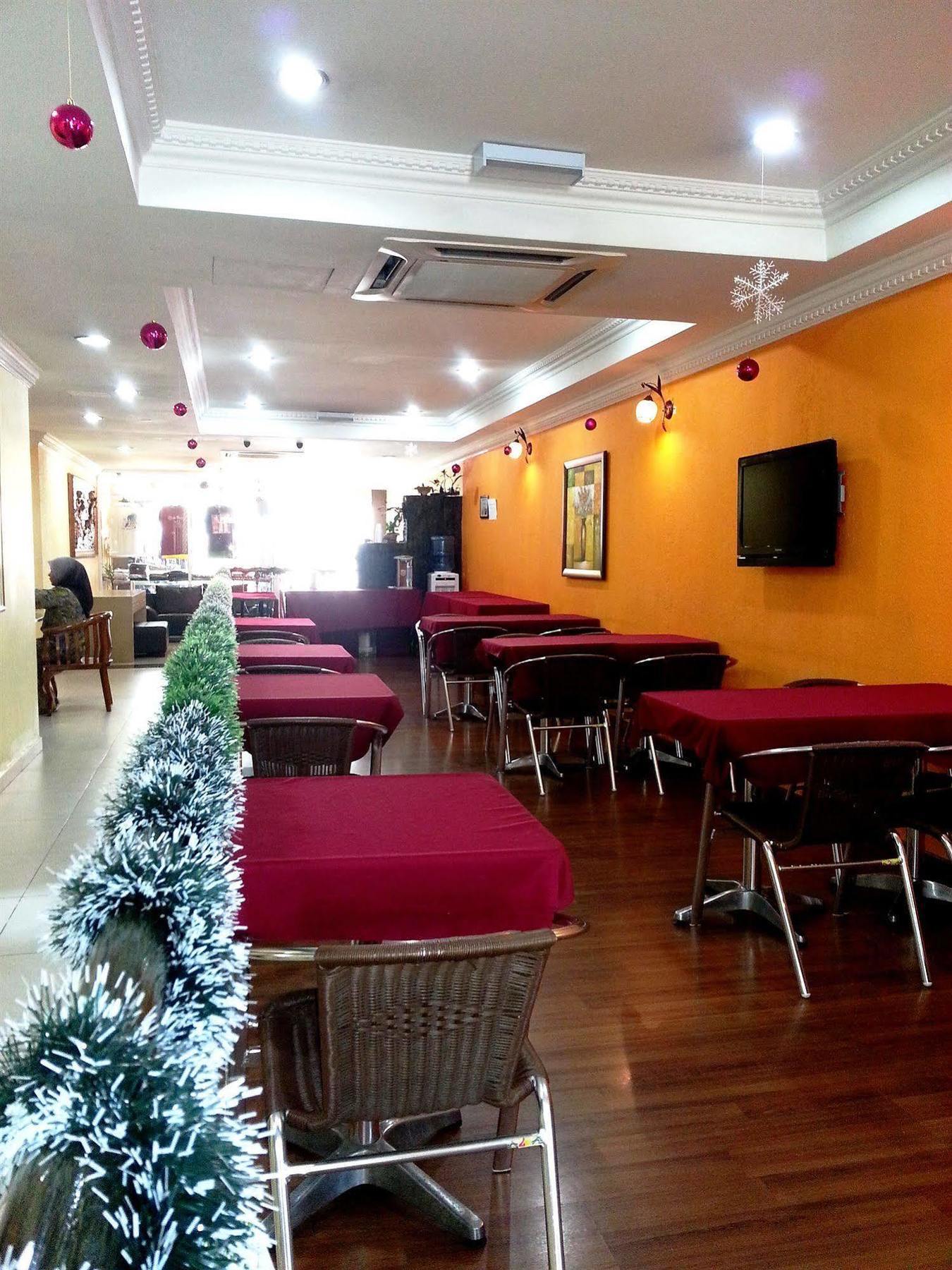 Oyo 103 V'La Garden Hotel Kuala Lumpur Bagian luar foto