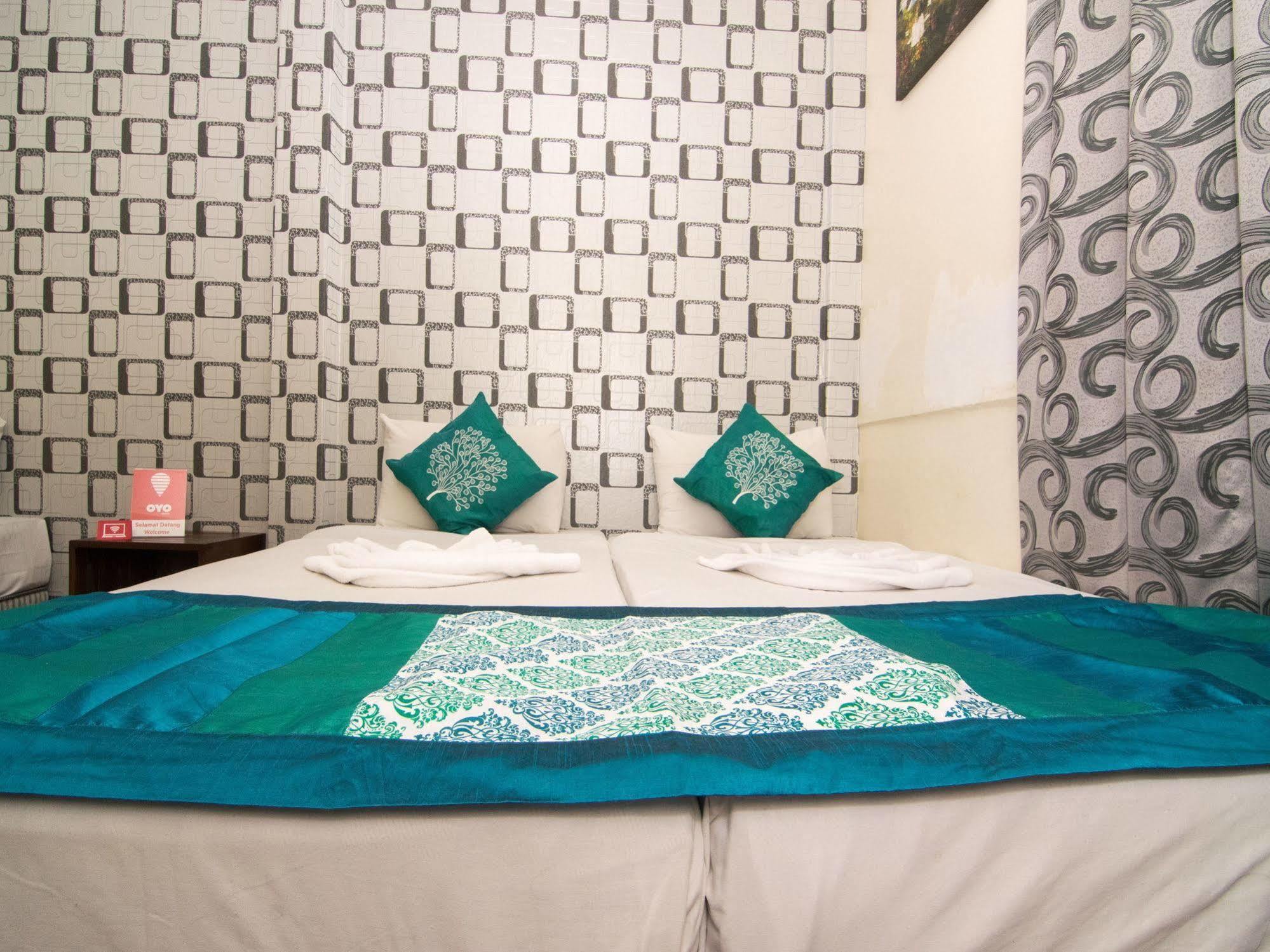 Oyo 103 V'La Garden Hotel Kuala Lumpur Bagian luar foto